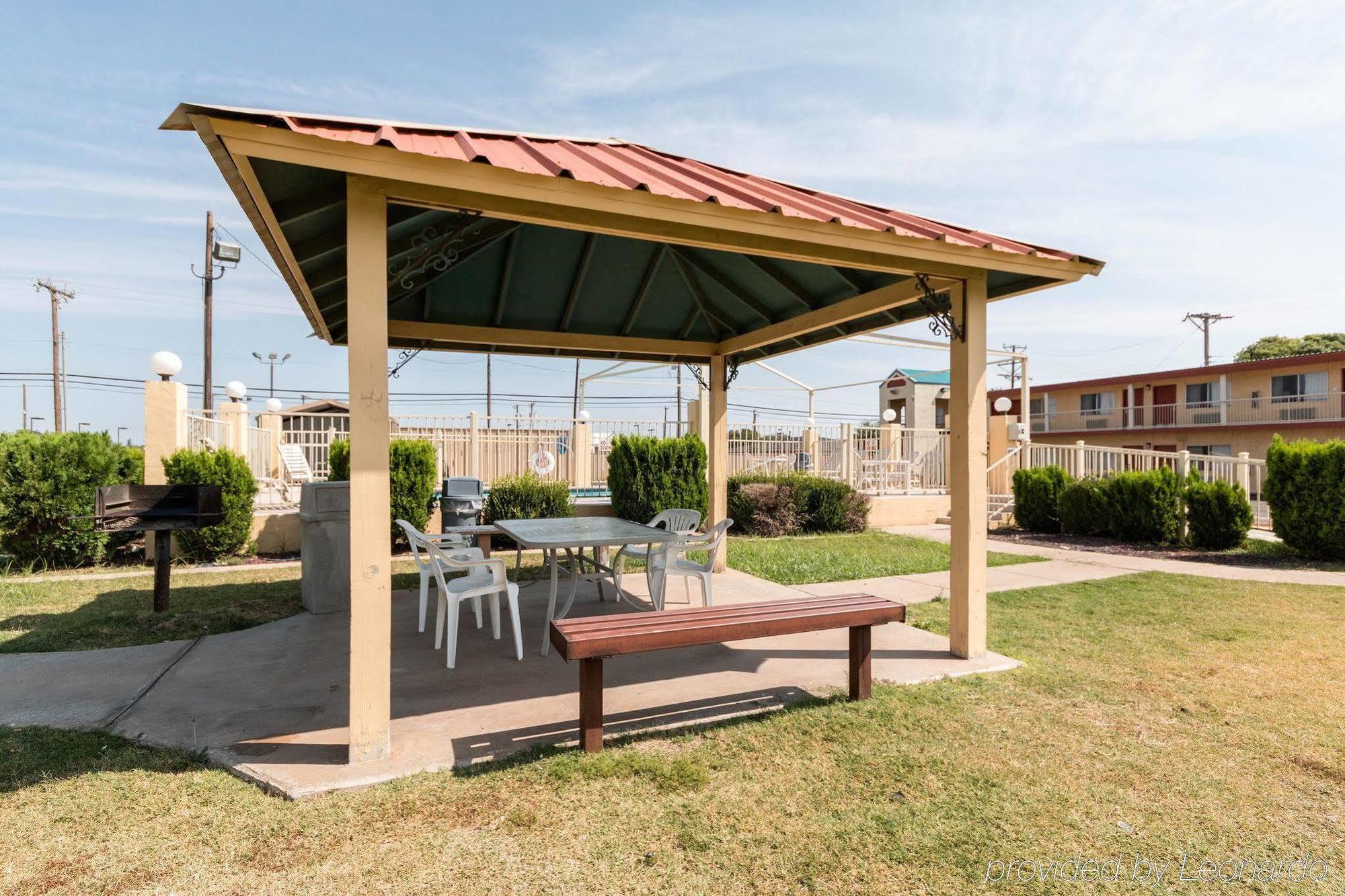 Lone Star Inn Lubbock Ngoại thất bức ảnh