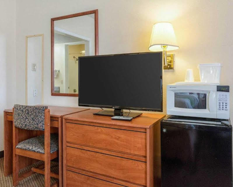 Lone Star Inn Lubbock Ngoại thất bức ảnh