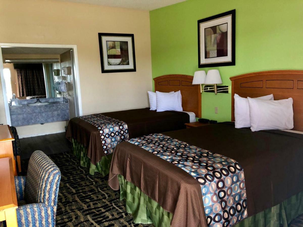 Lone Star Inn Lubbock Ngoại thất bức ảnh