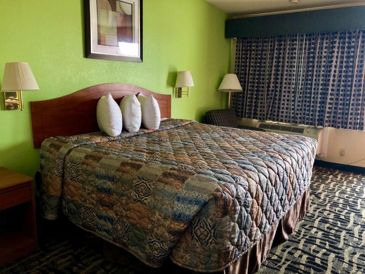 Lone Star Inn Lubbock Ngoại thất bức ảnh
